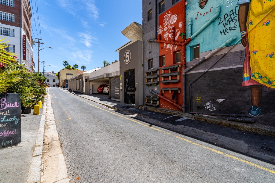 2 Bedroom Property for Sale in Gardens Western Cape